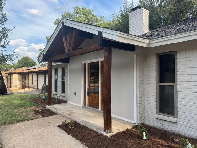 1141 Henson Drive, Hurst, TX 76053