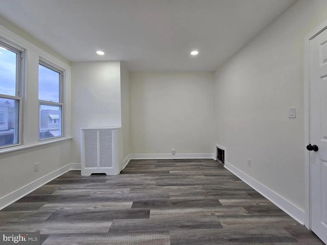 962 CARVER ST, Philadelphia, PA 19124