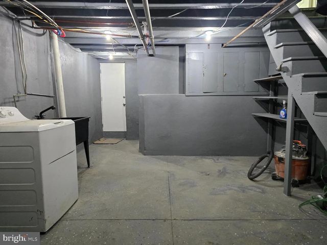 962 CARVER ST, Philadelphia, PA 19124