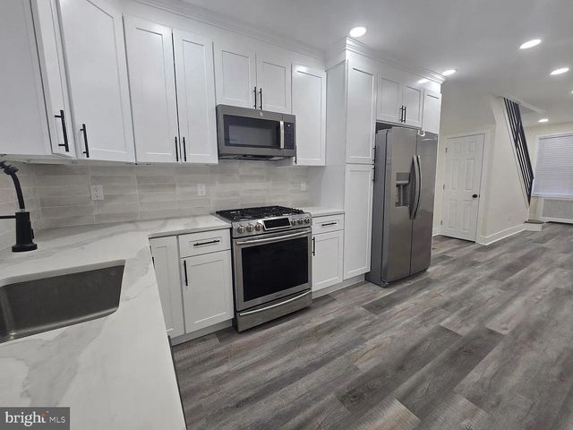 962 CARVER ST, Philadelphia, PA 19124