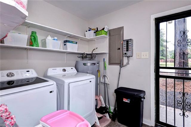 603 Pleasant ST, Highland Springs, VA 23075