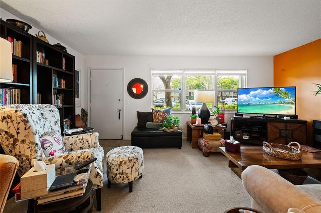 13255 SW 7th Court 111D, Pembroke Pines, FL 33027