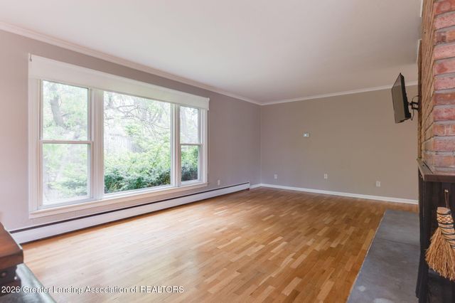 130 Lexington Avenue, East Lansing, MI 48823