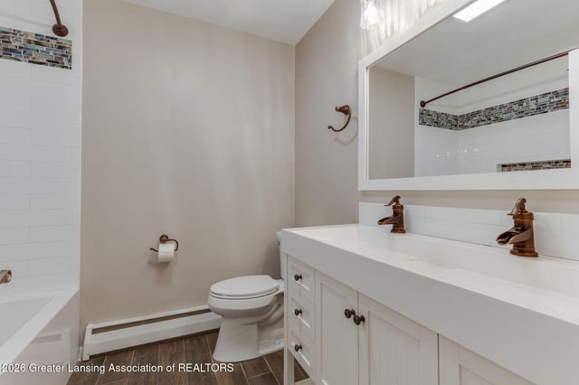130 Lexington Avenue, East Lansing, MI 48823