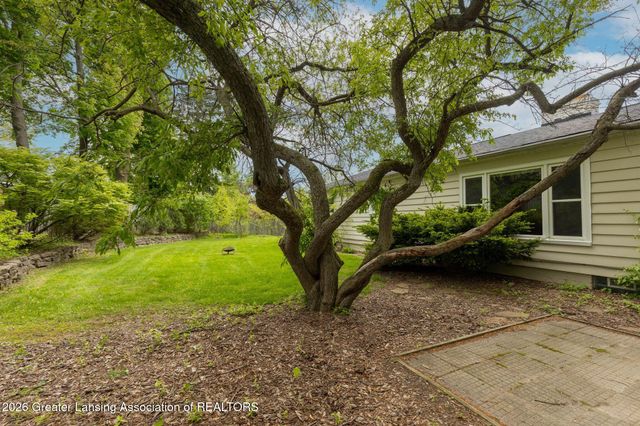 130 Lexington Avenue, East Lansing, MI 48823