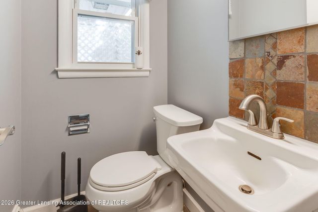 130 Lexington Avenue, East Lansing, MI 48823