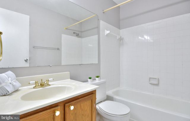 13326 WATERSIDE CIR, Germantown, MD 20874