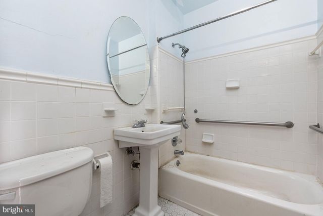 5226 7TH ST NW, Washington, DC 20011