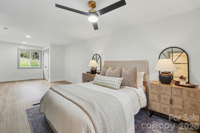 32 Bowen Drive, Belmont, NC 28012