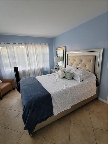 5720 NE 22nd Way 401, Fort Lauderdale, FL 33308