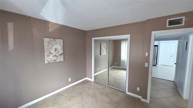 5720 NE 22nd Way 401, Fort Lauderdale, FL 33308