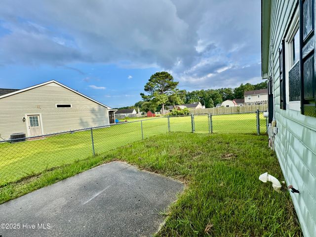288 Huff Drive, Jacksonville, NC 28546