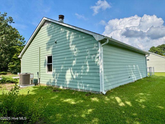 288 Huff Drive, Jacksonville, NC 28546