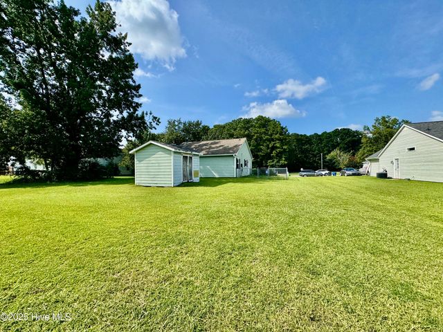 288 Huff Drive, Jacksonville, NC 28546