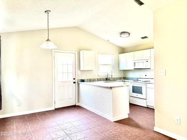 288 Huff Drive, Jacksonville, NC 28546