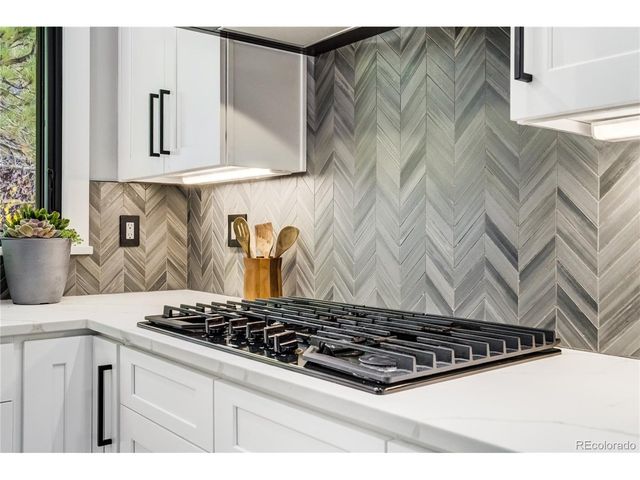 204 Mitchell Ave, Monument, CO 80132