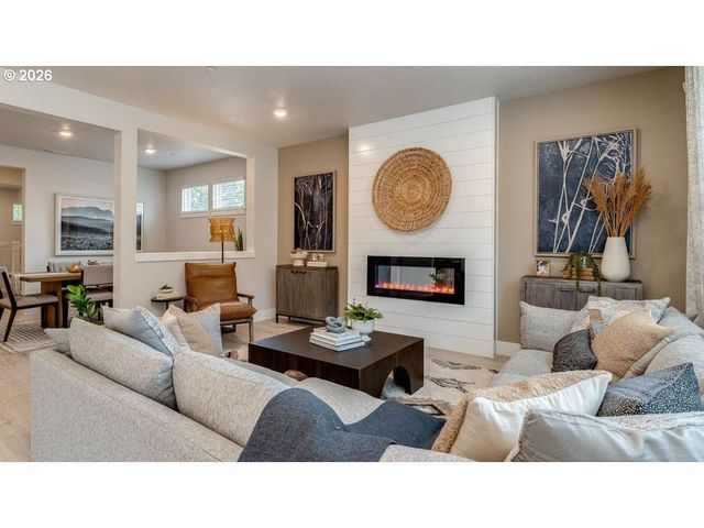 2632 Se Landau St, Salem, OR 97306