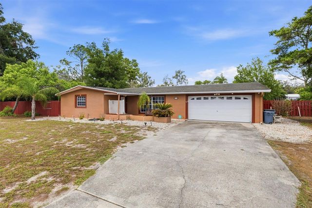 10744 OSCEOLA DRIVE, New Port Richey, FL 34654