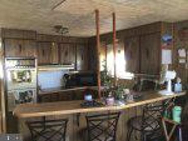 5510 GOLDEN DR, Morrisville, PA 19067