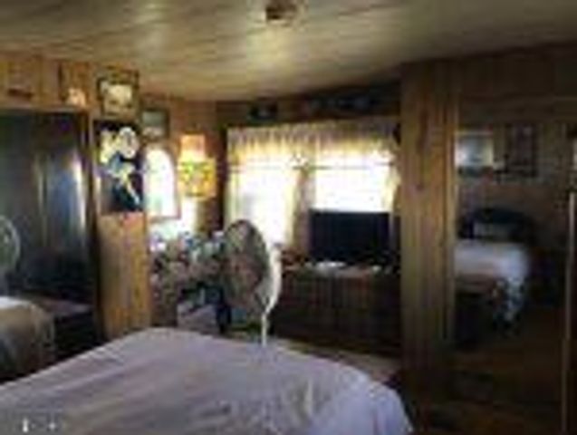 5510 GOLDEN DR, Morrisville, PA 19067