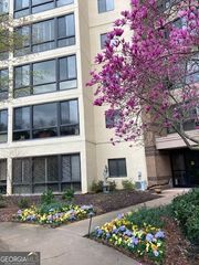 1800 Clairmont Lake #301, Decatur, GA 30033