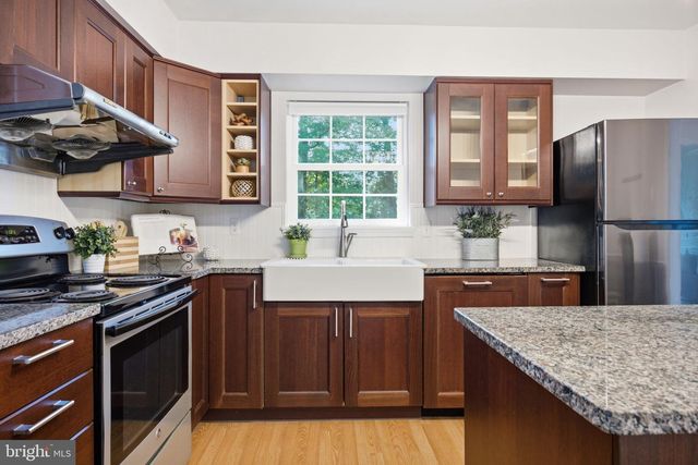 3483 MOUNT BURNSIDE WAY, Woodbridge, VA 22192