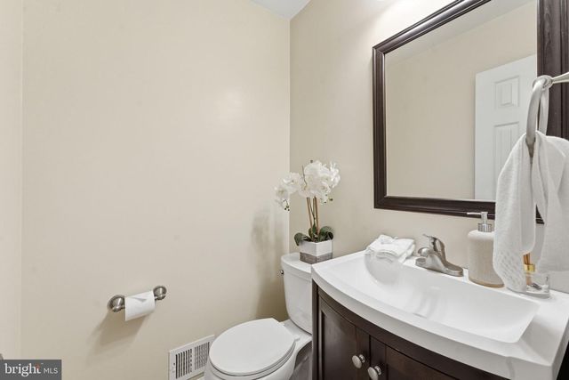 3483 MOUNT BURNSIDE WAY, Woodbridge, VA 22192