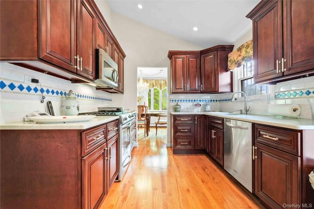 13835 11th Avenue, Malba, NY 11357