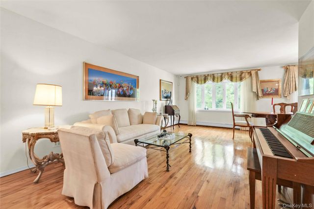 13835 11th Avenue, Malba, NY 11357