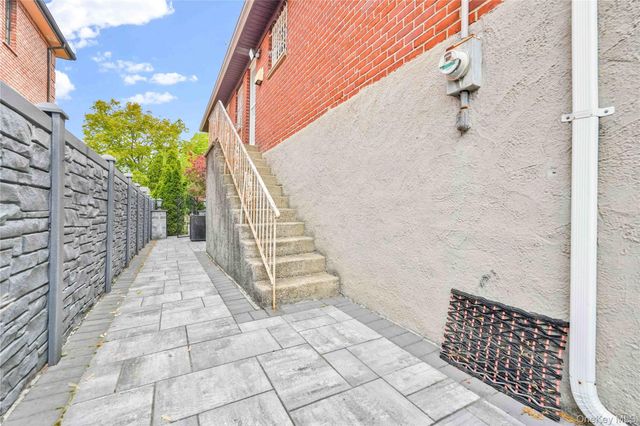 13835 11th Avenue, Malba, NY 11357