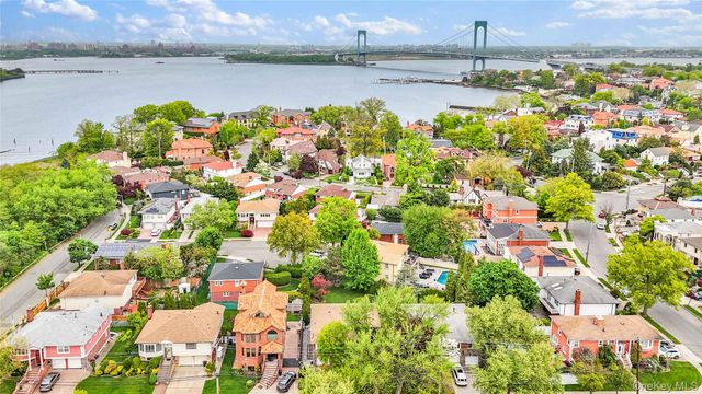 13835 11th Avenue, Malba, NY 11357