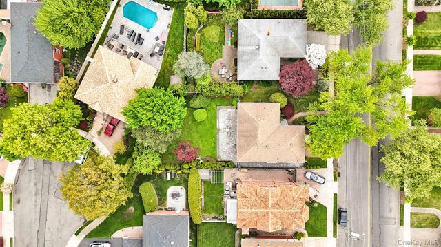 13835 11th Avenue, Malba, NY 11357