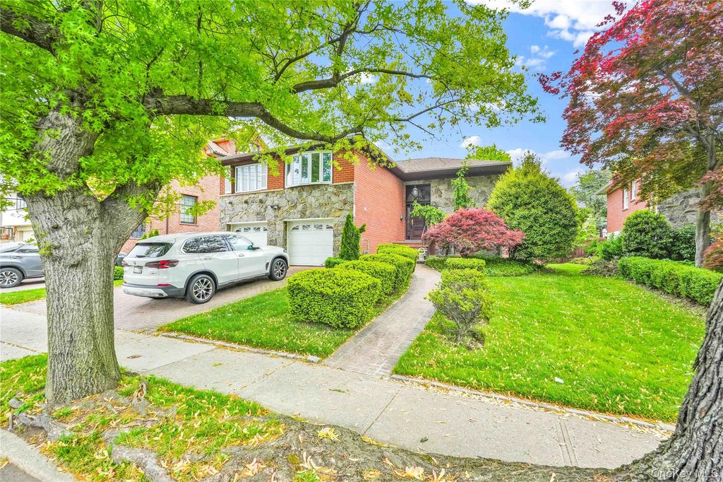 13835 11th Avenue, Malba, NY 11357 — photo 3