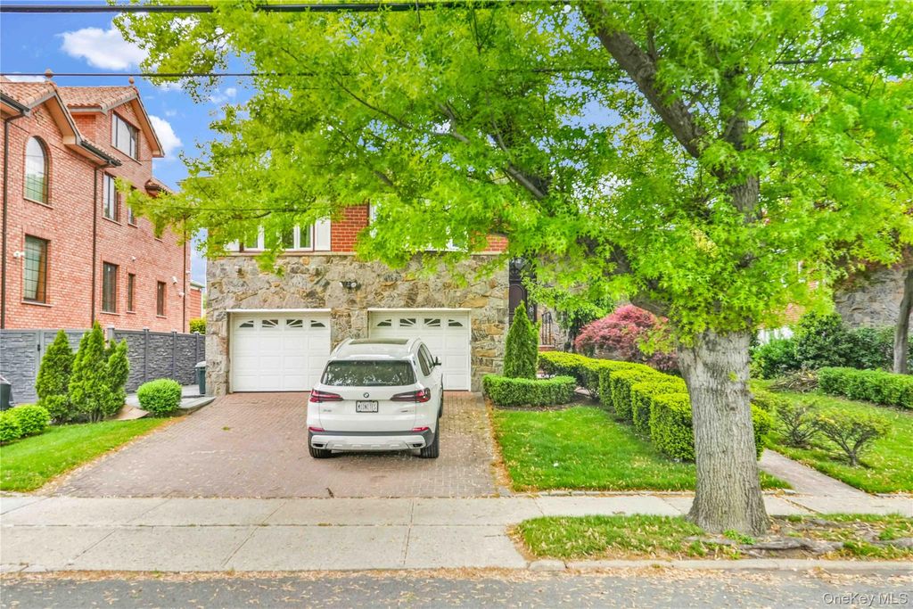 13835 11th Avenue, Malba, NY 11357 — photo 4