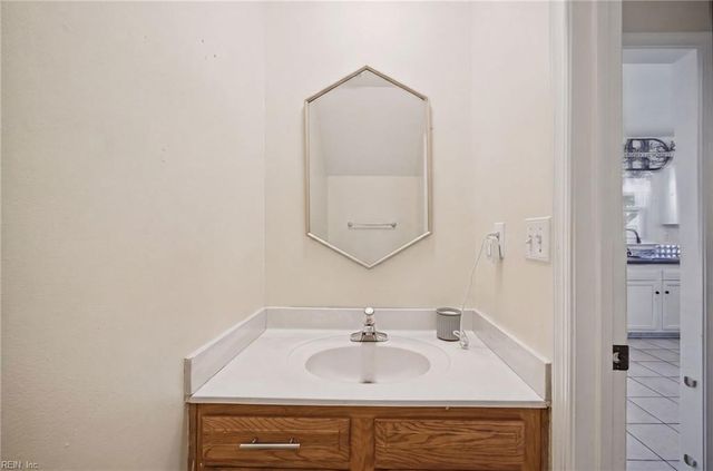 3404 Winterhawk CT, Chesapeake, VA 23323