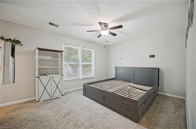 3404 Winterhawk CT, Chesapeake, VA 23323
