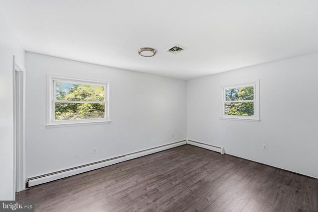 14209 ESSEX DR, Woodbridge, VA 22191