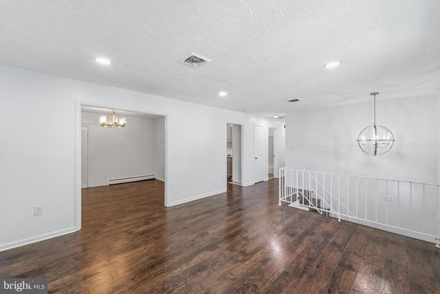 14209 ESSEX DR, Woodbridge, VA 22191