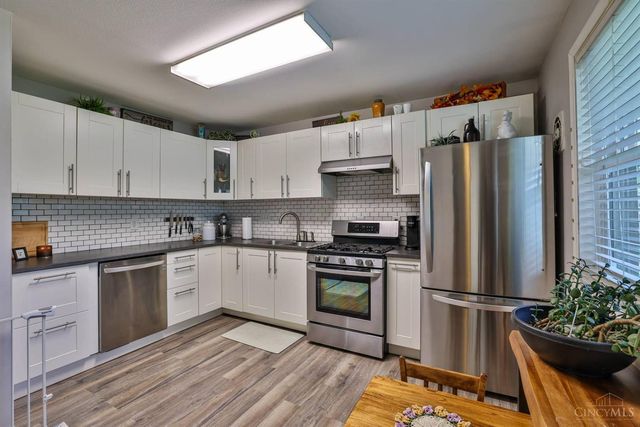 11907 Lawnview Avenue, Springdale, OH 45246