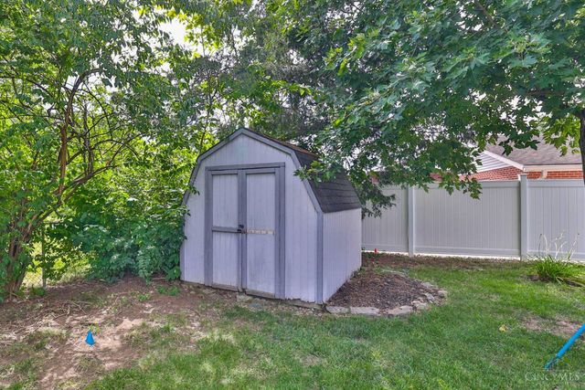 11907 Lawnview Avenue, Springdale, OH 45246