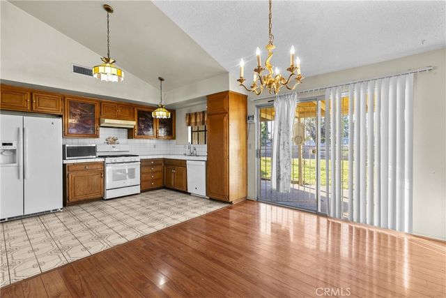 1895 W Gilbert, San Bernardino, CA 92411