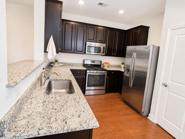 1107 Bennington Drive, Charleston, SC 29492