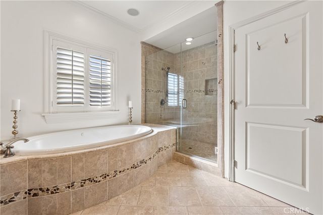 1077 10th Street, Hermosa Beach, CA 90254