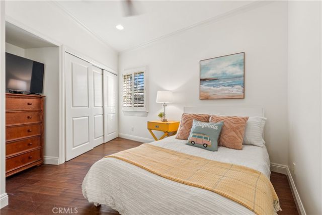 1077 10th Street, Hermosa Beach, CA 90254