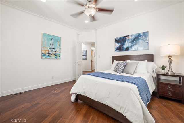 1077 10th Street, Hermosa Beach, CA 90254