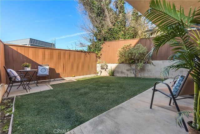 1077 10th Street, Hermosa Beach, CA 90254