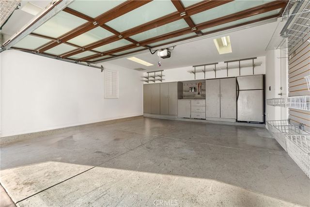 1077 10th Street, Hermosa Beach, CA 90254