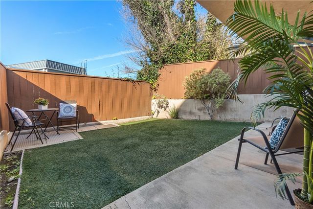 1077 10th Street, Hermosa Beach, CA 90254