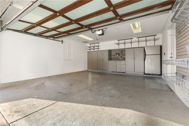 1077 10th Street, Hermosa Beach, CA 90254