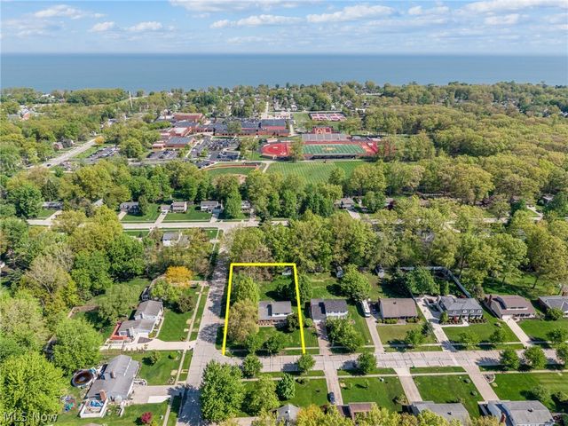 32696 Surrey Lane, Avon Lake, OH 44012